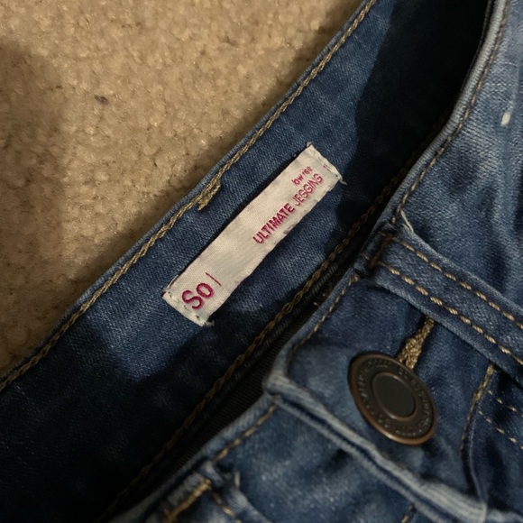 ripped skinny jeans - Picture 2 of 3